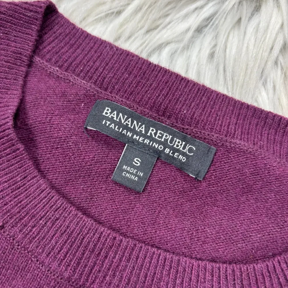 Banana Republic Women's S Purple Crew Pullover Sweater Italian Merino Blend - Picture 2 of 4